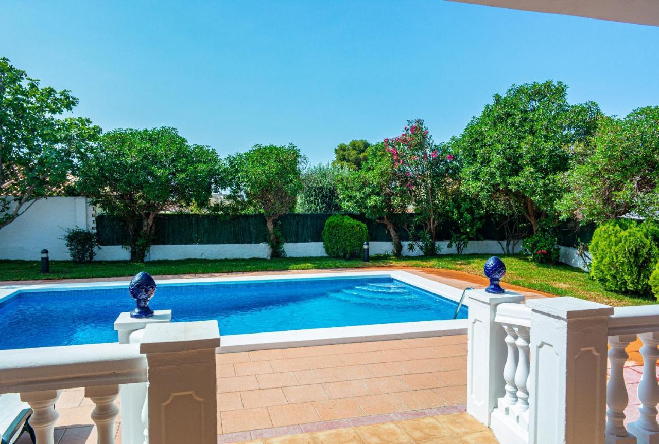 בנאלמדנה Villa Yanna מראה חיצוני תמונה