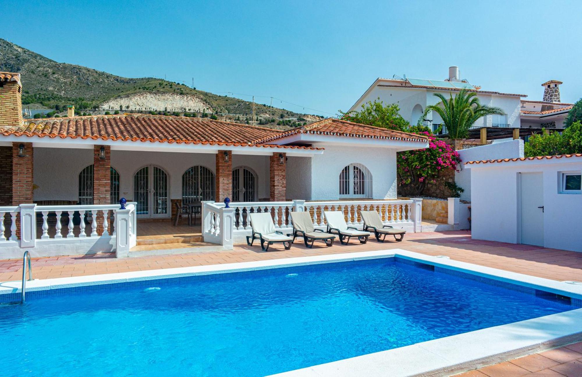 בנאלמדנה Villa Yanna מראה חיצוני תמונה